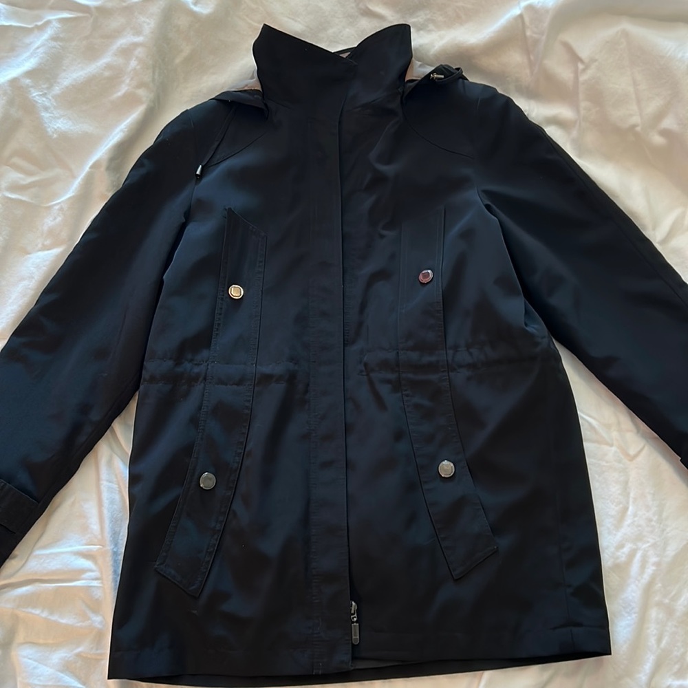 Black Gallery Petite women’s small rain coat with removable hood